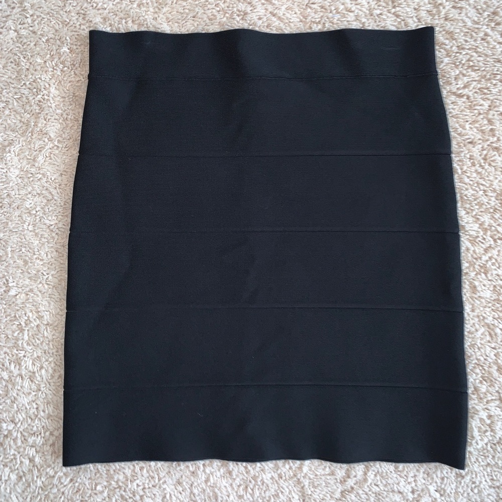 BCBGMAXAZRIA Simone woman’s bandage skirt